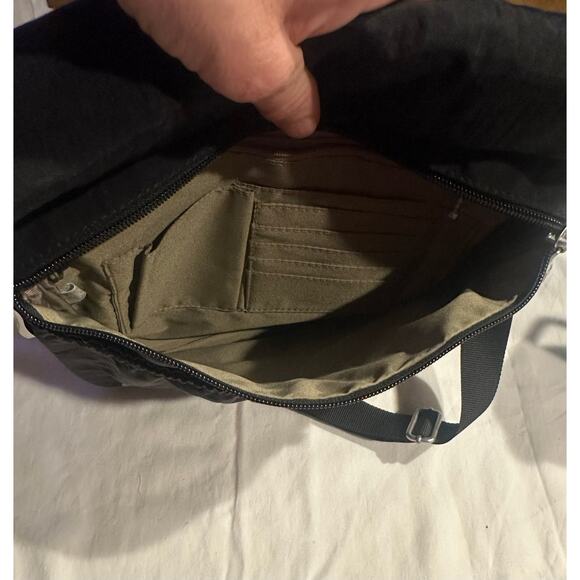 Baggallini Fine Line Slim Crossbody Shoulder Bag Black Nylon Travel designer - Picture 6 of 9